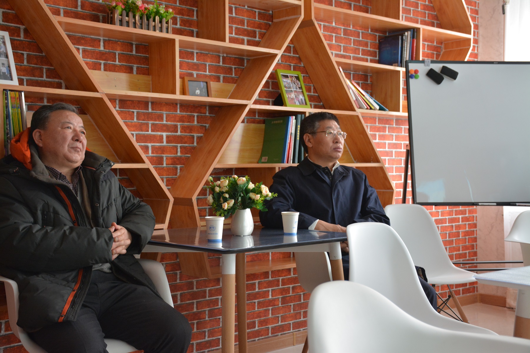 1449566499585129.jpg 012.jpg